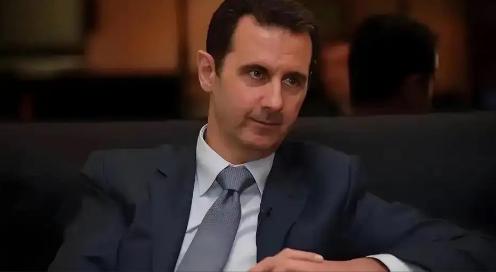 从萨达姆到卡扎菲，再到阿萨德，几乎每个中东强人都高举“反美”大旗。 可剥开这层外