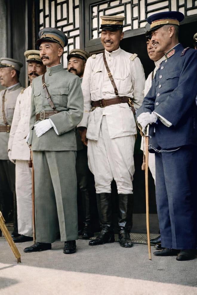 1925年，阚朝玺卫队因押运烟土与常荫槐执法部队发生冲突后，张作霖知道后，对阚进