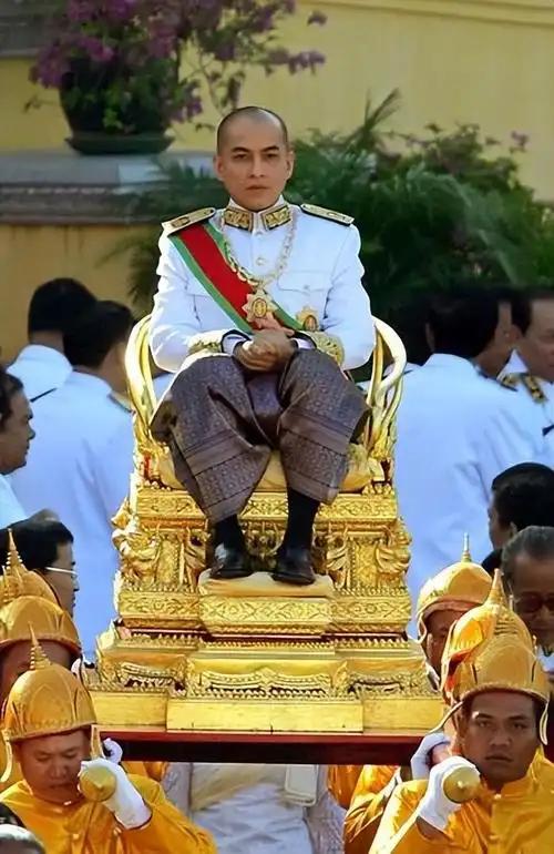 为啥今天我们对柬埔寨不再那么鼎力支持了？直白的说，中国仍然重视中柬合作，但支持方