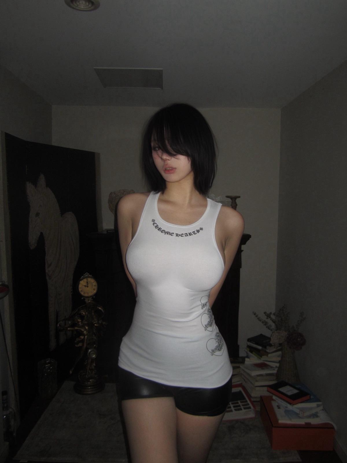 发现一个应援神奇 本人认为西村力是现役kpop男idol中潮流表现力最...