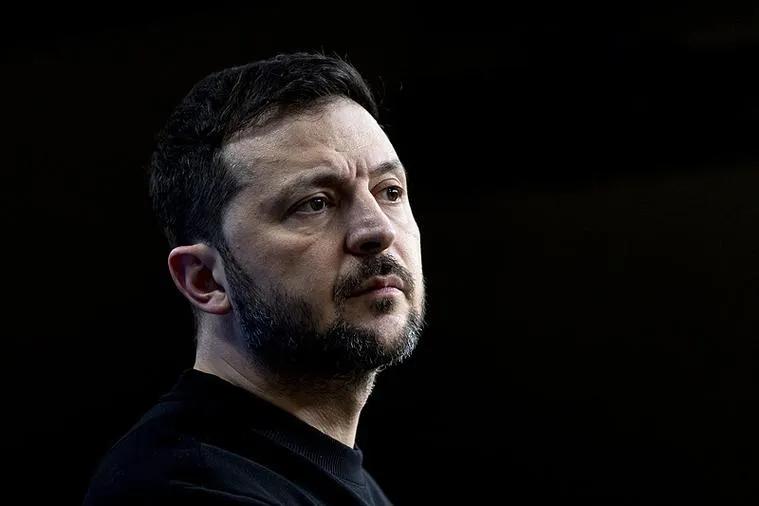 乌克兰总统泽连斯基宣布，向美国武装侵略伊朗提供无人机和反无人机技术，一夜之间，泽