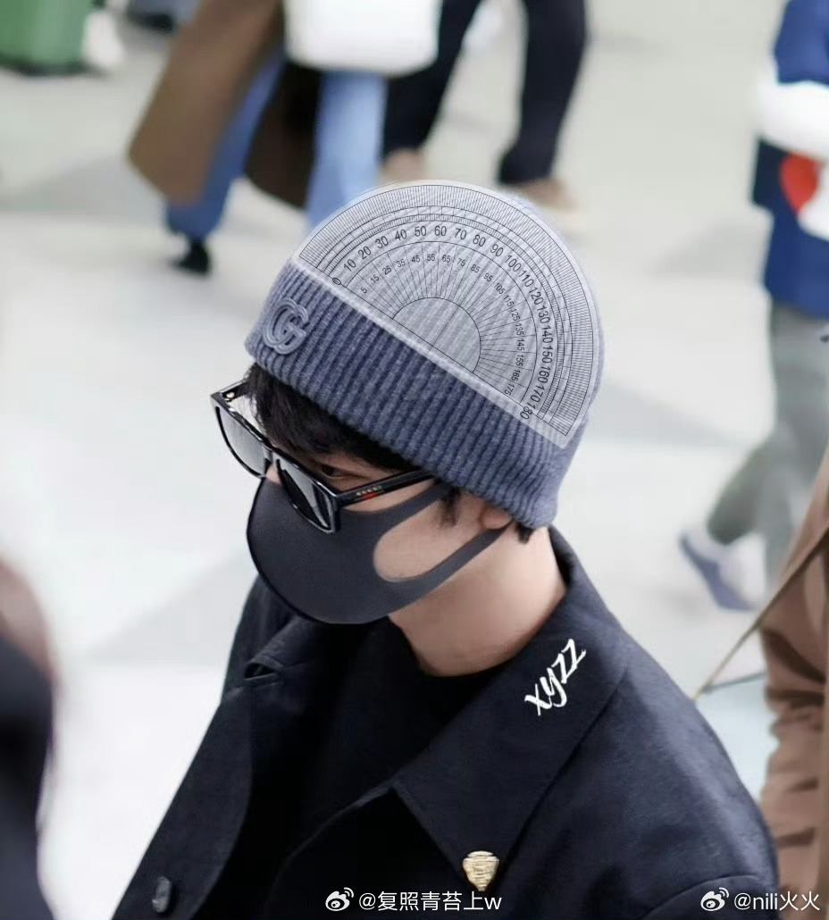 肖战 顺产头哈哈肖战的头是真圆呐～ 