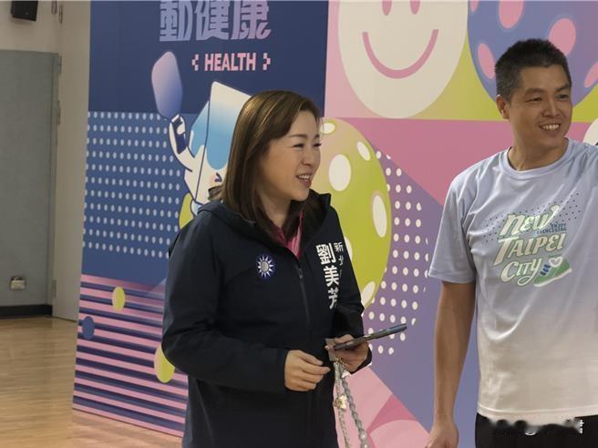 新北市长选举蓝白民调结果今（28）日下午2时许公布，确定由国民党李四川出线。消息