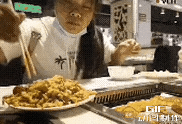 相亲饭刚结束，男的结完账就提分手！
真不是他小气养不起，是女的这吃相实在让人膈应
