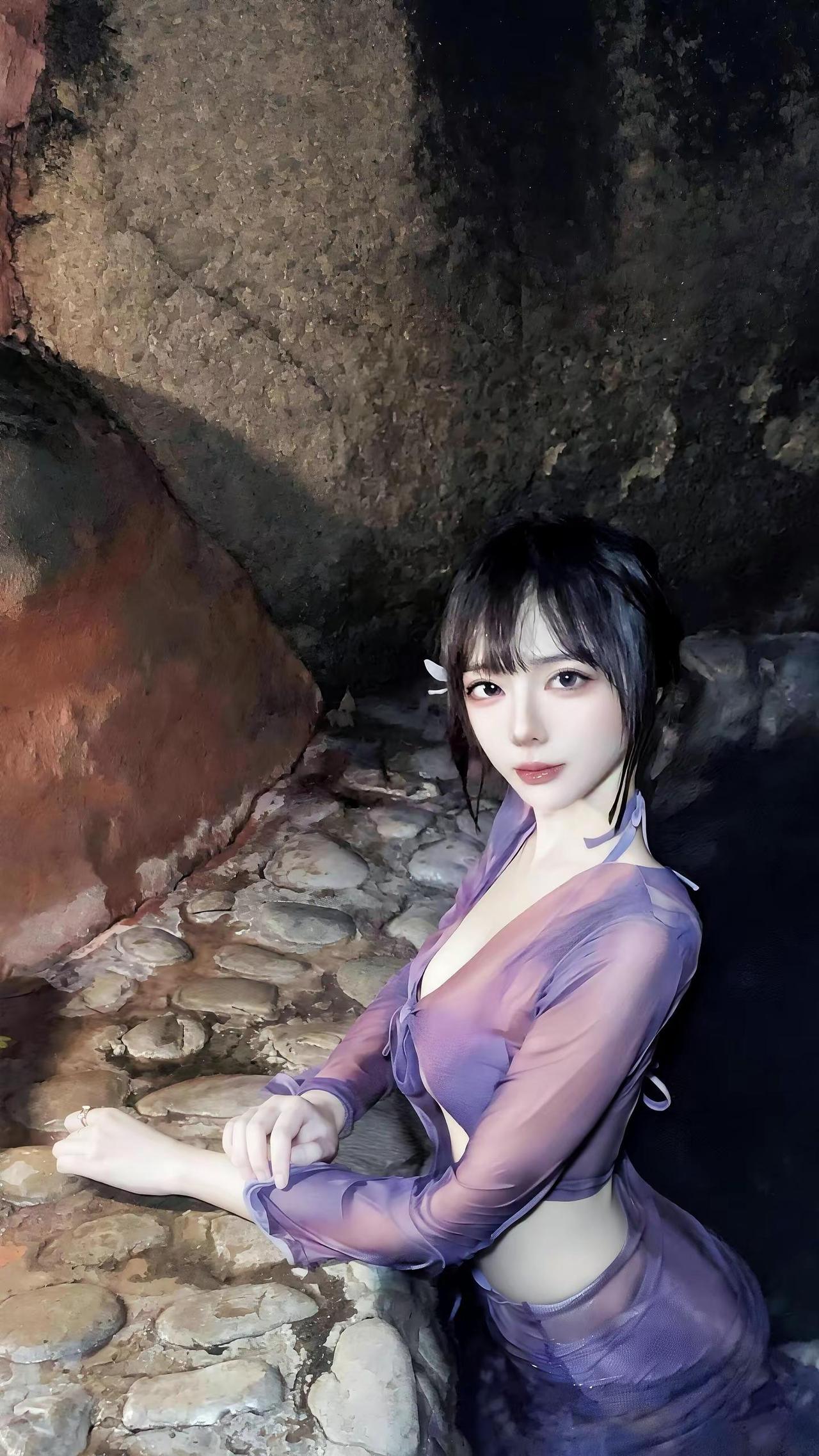 不爱了吗。风情万种 轻熟女 辣妹 人妻穿搭