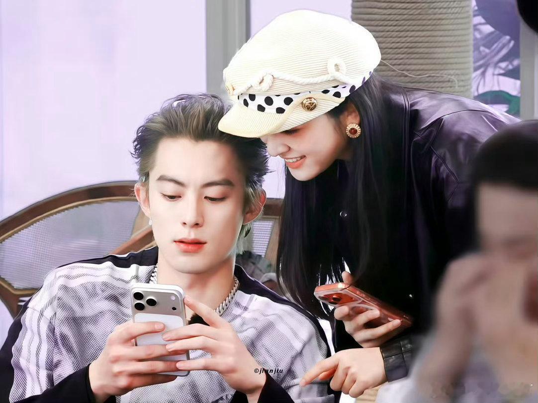 内娱BGcp没有比棣月系售后还长的了呜呜呜好甜！棣月系简直是内娱BGcp售后天花