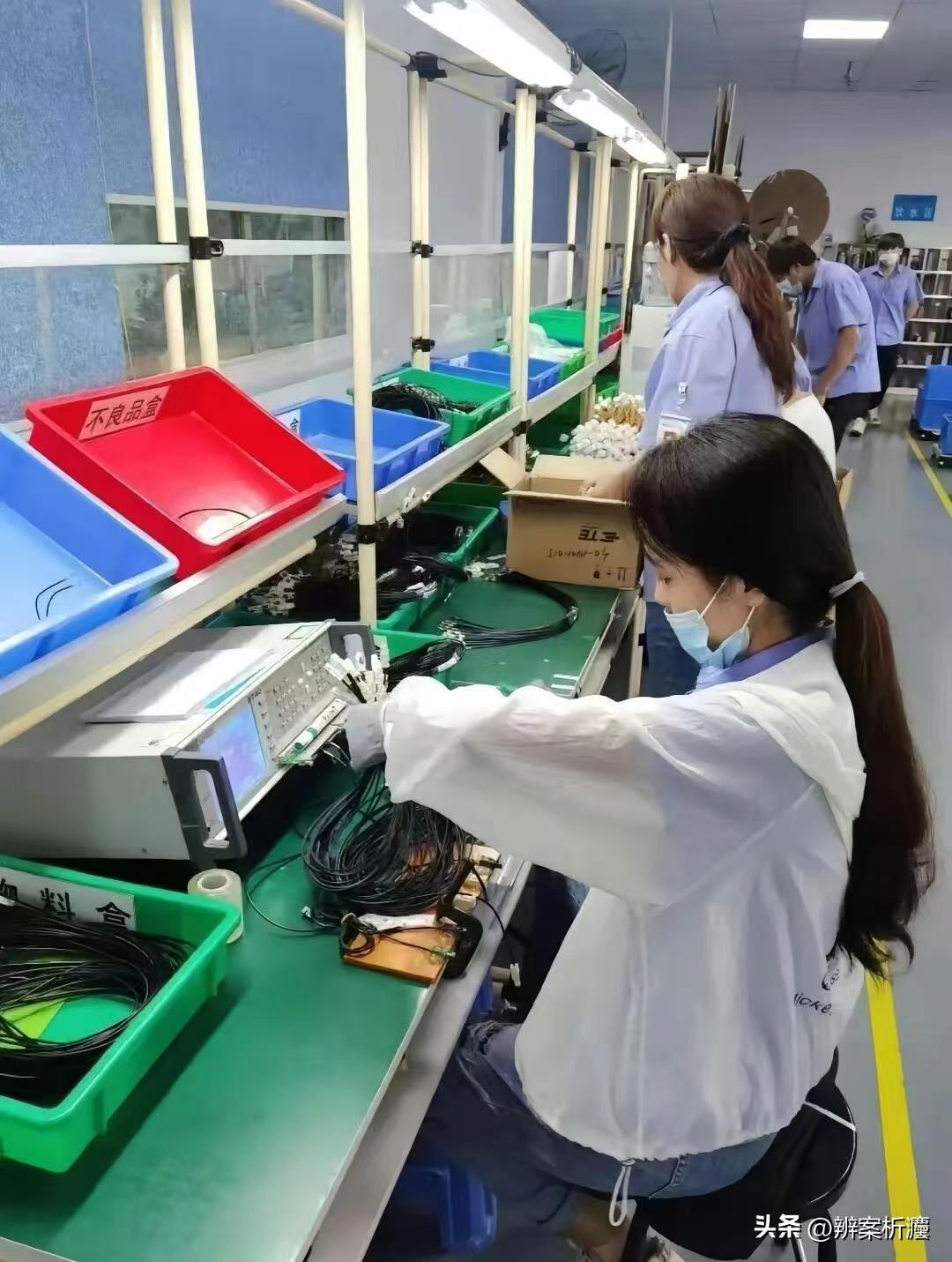 比周扒皮还黑心！江西，女学生在一家电子厂干暑假工，完工后找工厂结算工资，不料厂家