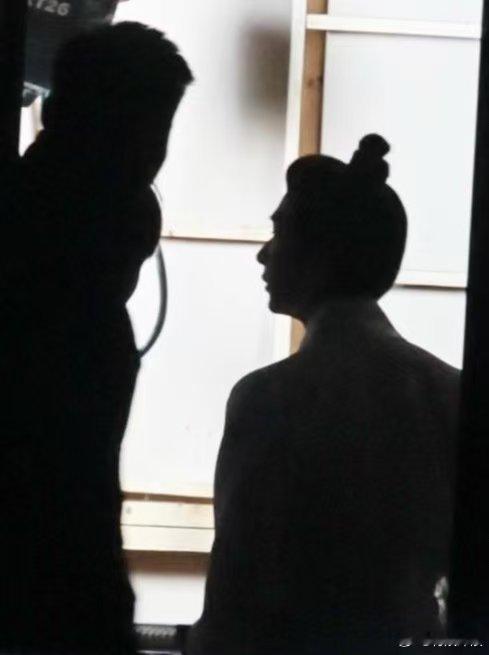 成毅两京十五日背影成毅两京十五日背影照成毅两京十五日背影，哇塞，