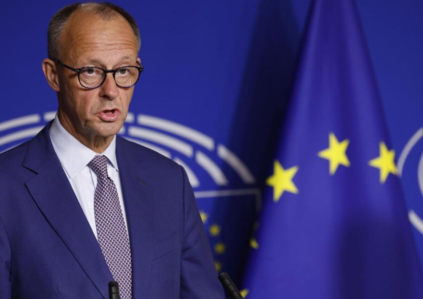 现场签约！中方献出马年重礼，默茨轻飘飘的2句话，断了波音后路！
 
2月25日，