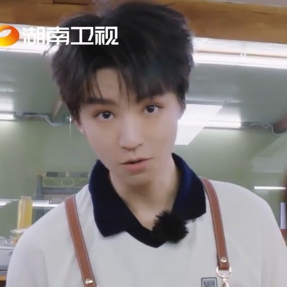 家人们，遇到真小猫了王俊凯中餐厅10
