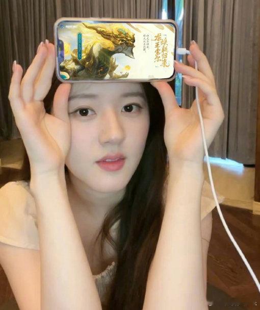 #赵露思峡谷开黑# 赵露思这种打游戏的状态，简直就是在演我，因为手上的这局根本就