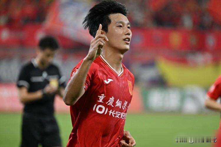 厘米，安东尼奥的决赛难题。
174的，还是188的？
U23亚洲杯决赛前夜，