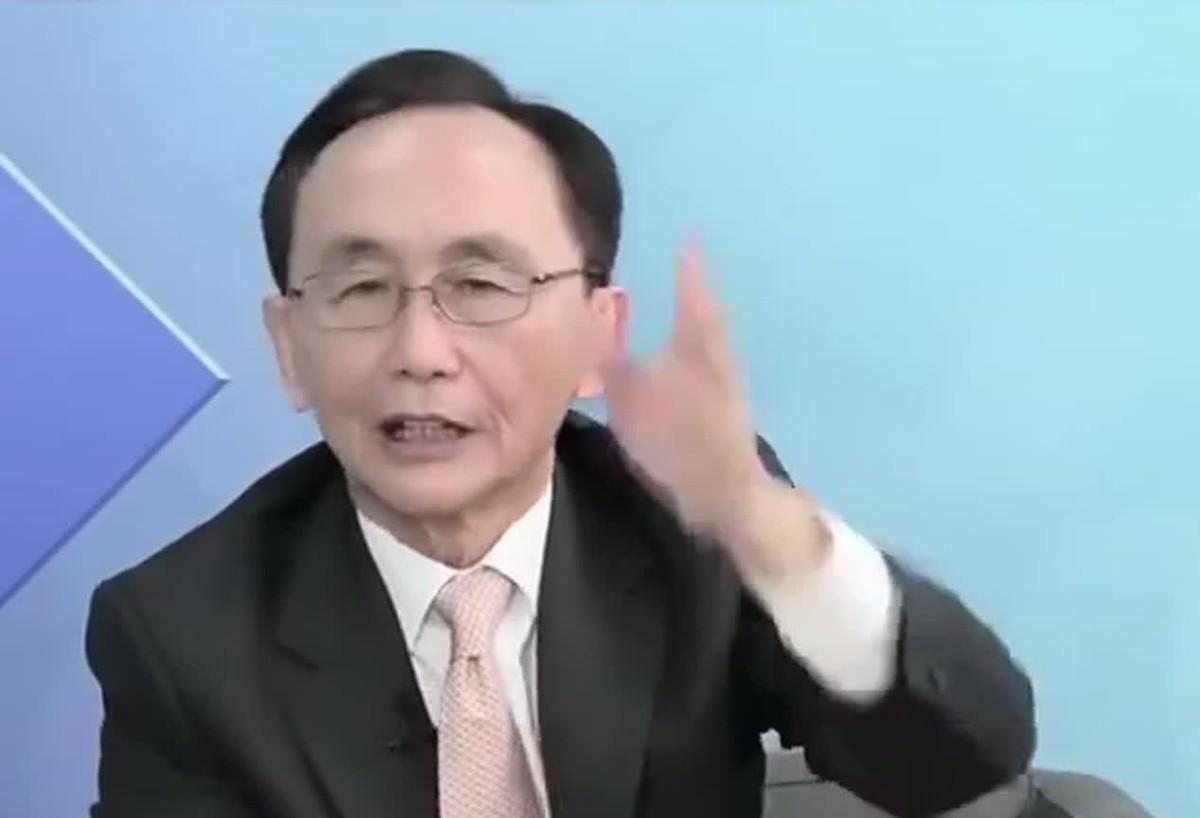 吴子嘉一边给李四川、柯志恩送竞选弹药，一边把郑丽文钉上“败票女王”的耻辱柱，这套