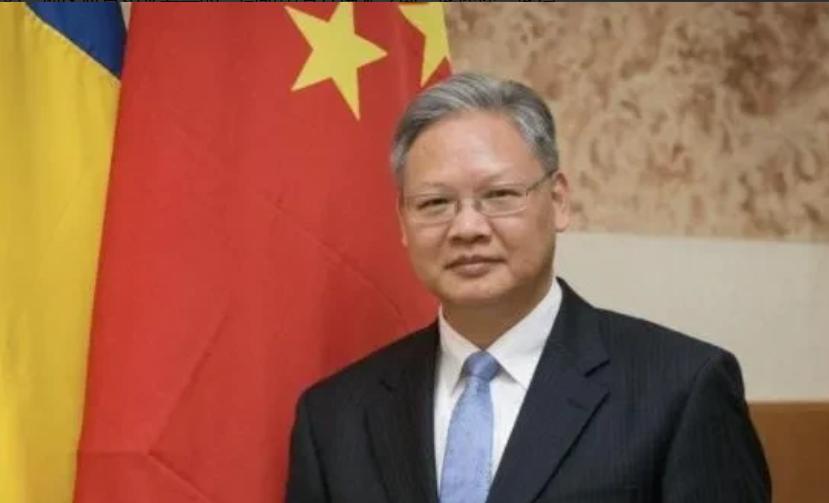 最近印度相关话题持续发酵，徐大使又被人拉了出来，有网友说人家长相异域感太强，但人