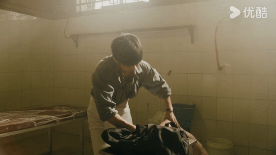 #姜小海才是雪迷宫的迷# 真假姜小海，身份迷雾重重，剧情太烧脑！期待揭秘，心情像