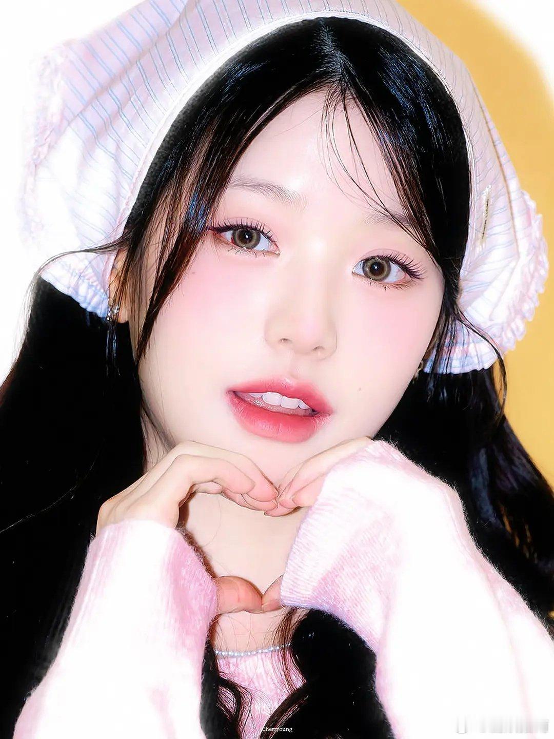 #张元英眼睛在流血##张元英眼睛状态# ​​​连轴转还全是红眼航班 累上加类 ​