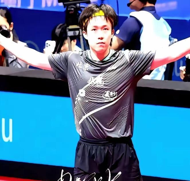 今晚最炸的根本不是樊振东赢球，而是王楚钦输球后的那番话！鸡皮疙瘩掉一地！王楚钦输