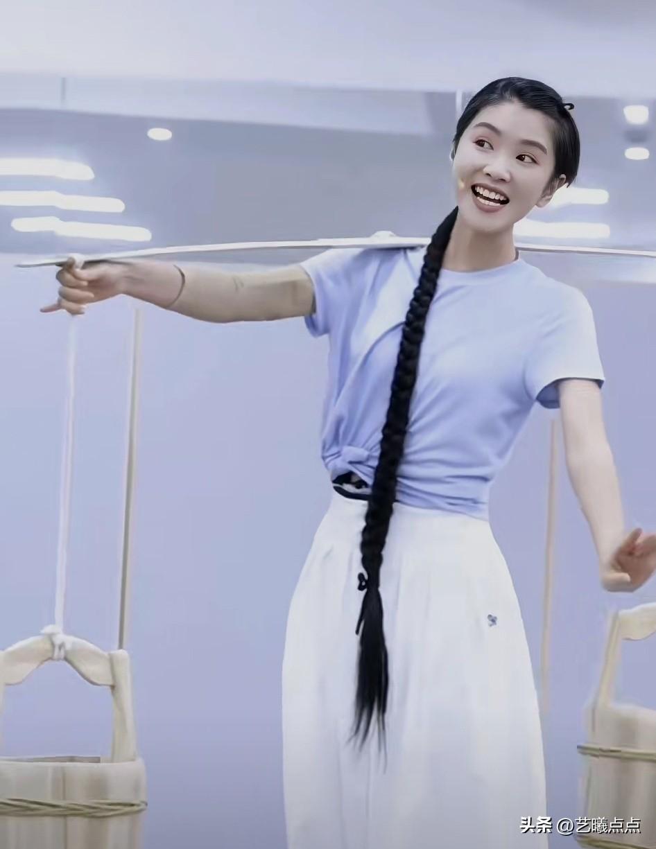《九斤姑娘》早知道！
李云霄的越剧《九斤姑娘》在本月18日就要开演了。小编先带你