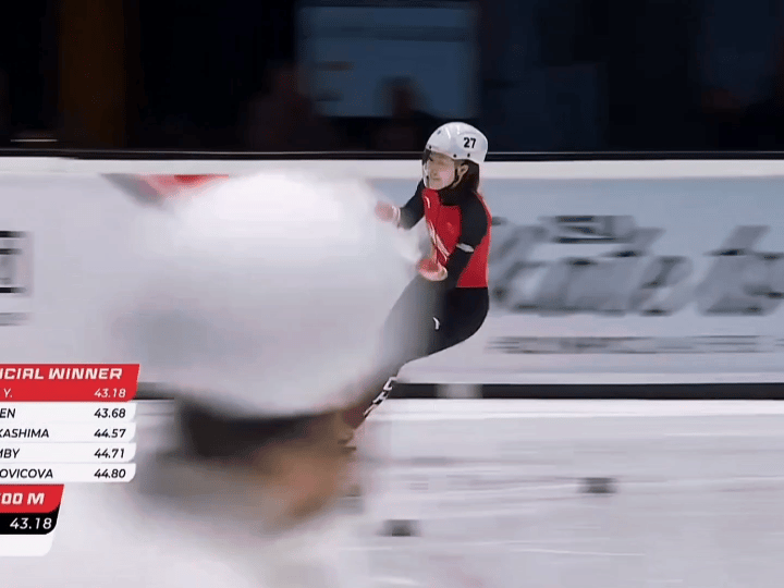 小晔!小晔!👏👏👏把掌声送给自己短道速滑体育共创官