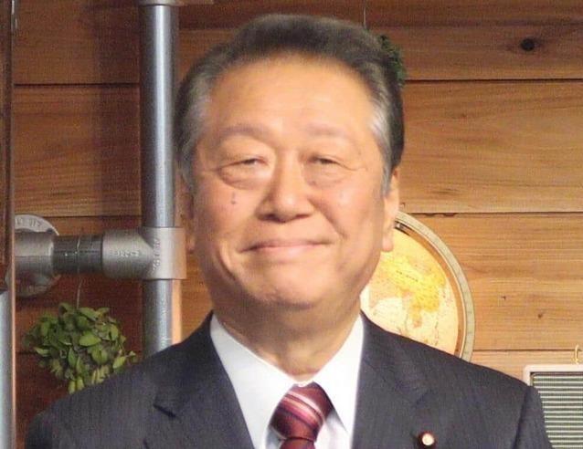 “日本退休大佬开骂了！”小泽一郎，1989年当上自民党干事长，1993年带着四十