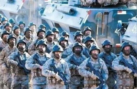 有人提问：假若美国飞机在中国内地上空被击落，美军飞行员跳伞落地，美国会营救成功吗