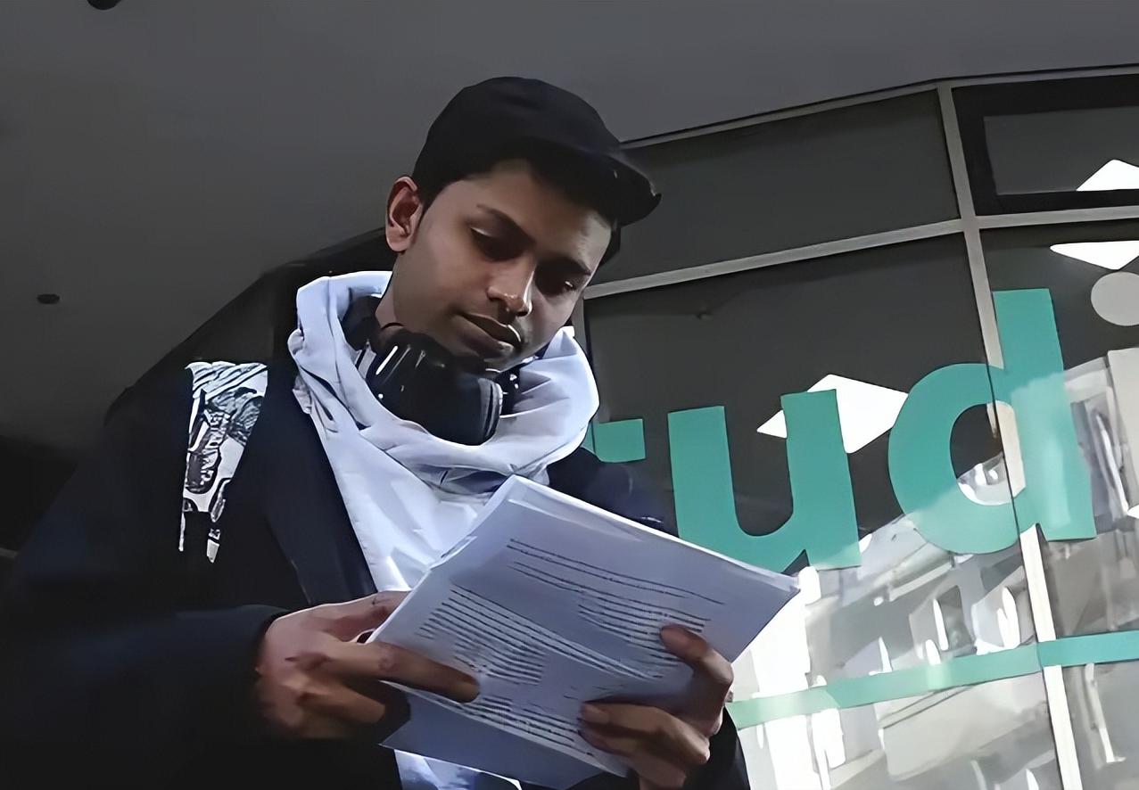 德国驱逐4500名左右印度留学生

德国近期驱逐了4500名左右印度留学生，原因