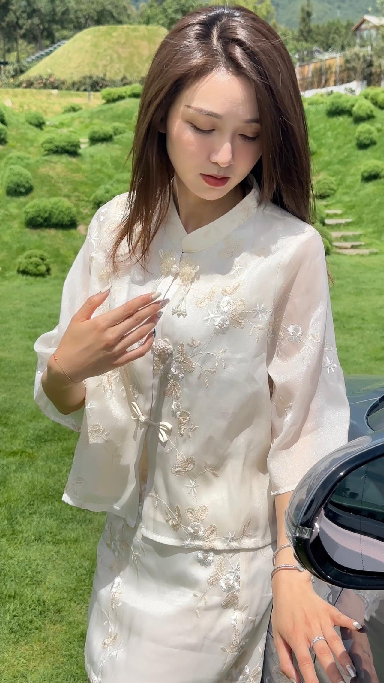 大理的天气
胜在云太美
美到想跳舞
​​​【来自懂车帝车友圈】