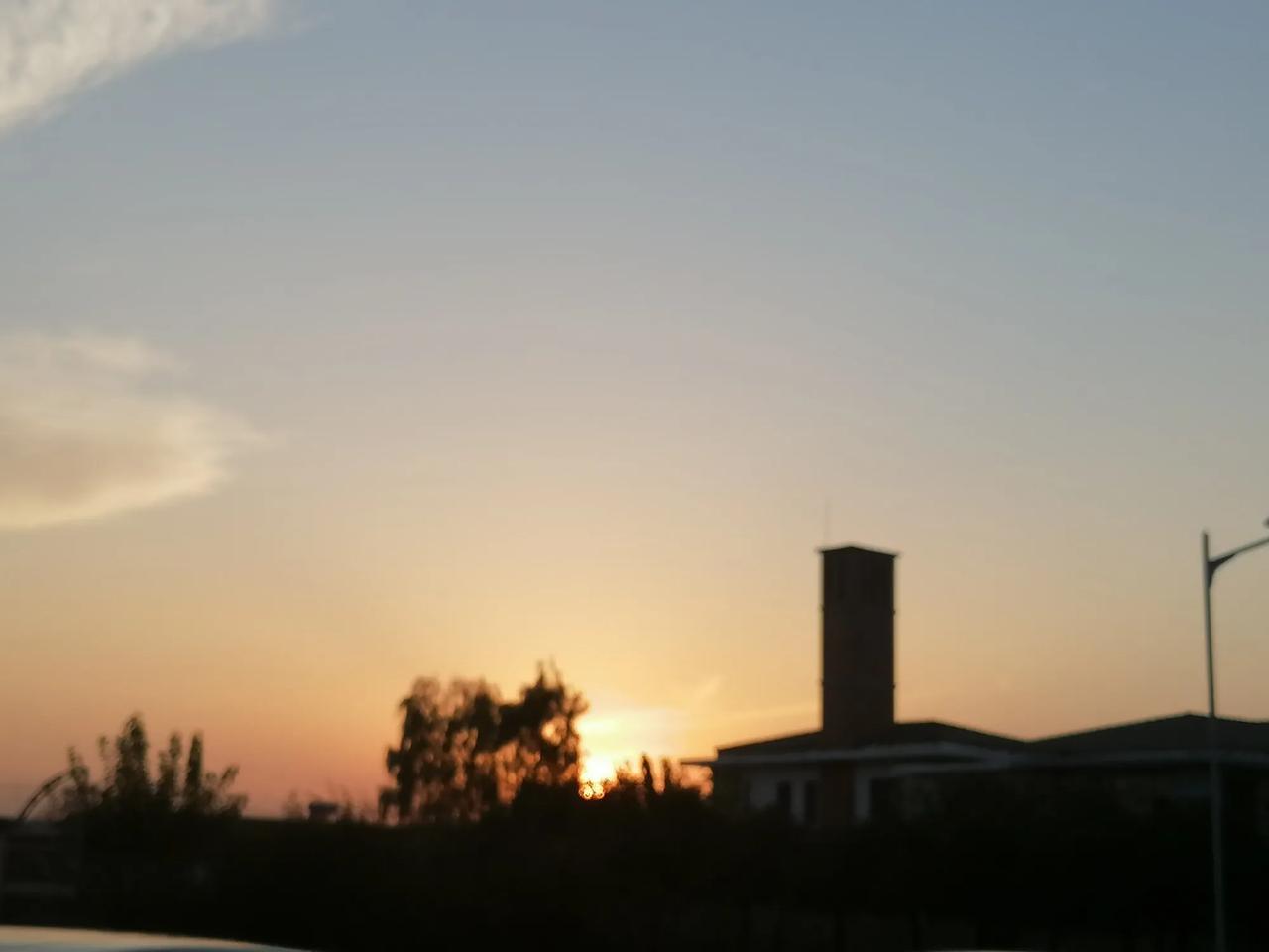 #秋日生活记录#夕阳下的远方