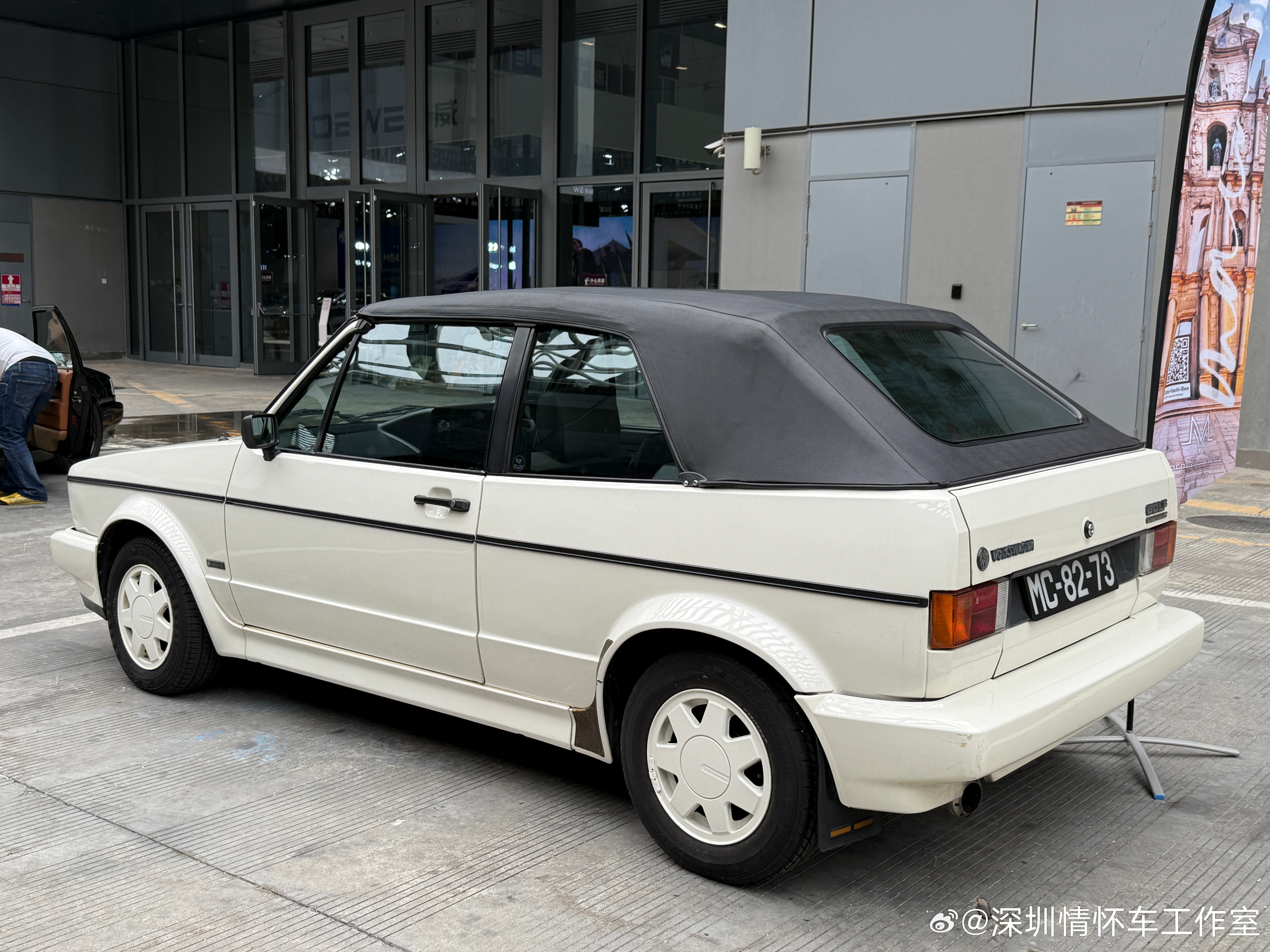 一年一度的深圳改装车展，逛完深圳改装车展，整体氛围偏冷清，人气不高。亮眼改装作品