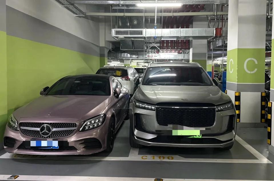 大家看看，奔驰居然惯着理想？这也太欺负人了吧？