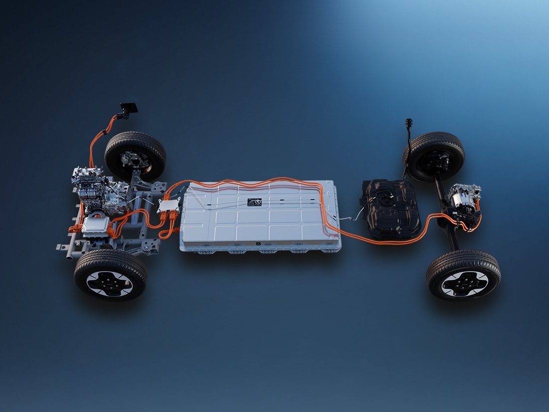 965cc双缸纵置增程+50kWh电池大通大拿超级增程 