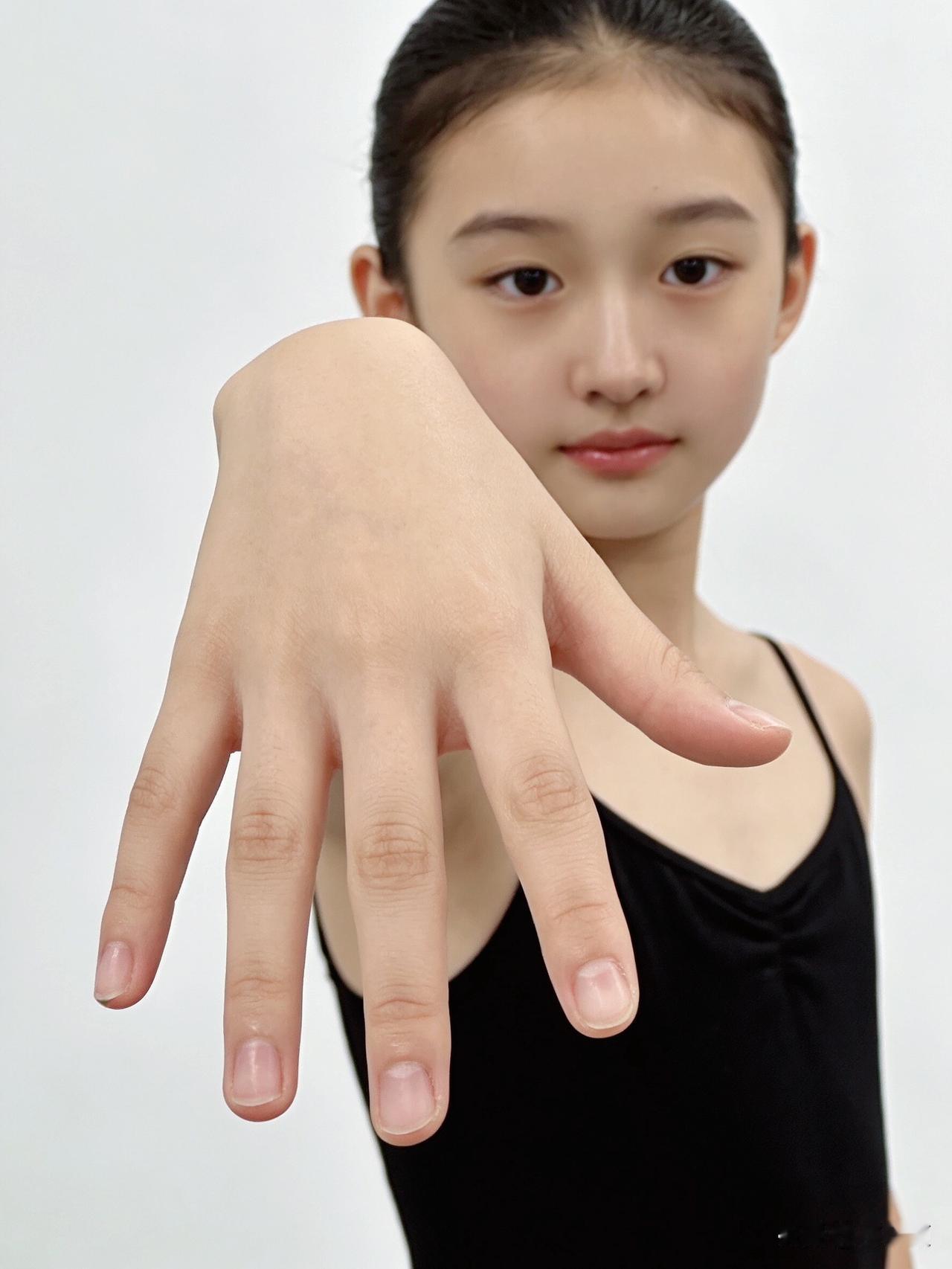 清纯甜美的样子漂亮吗温柔甜美的气质女孩儿[吃瓜群众][吃瓜群众]