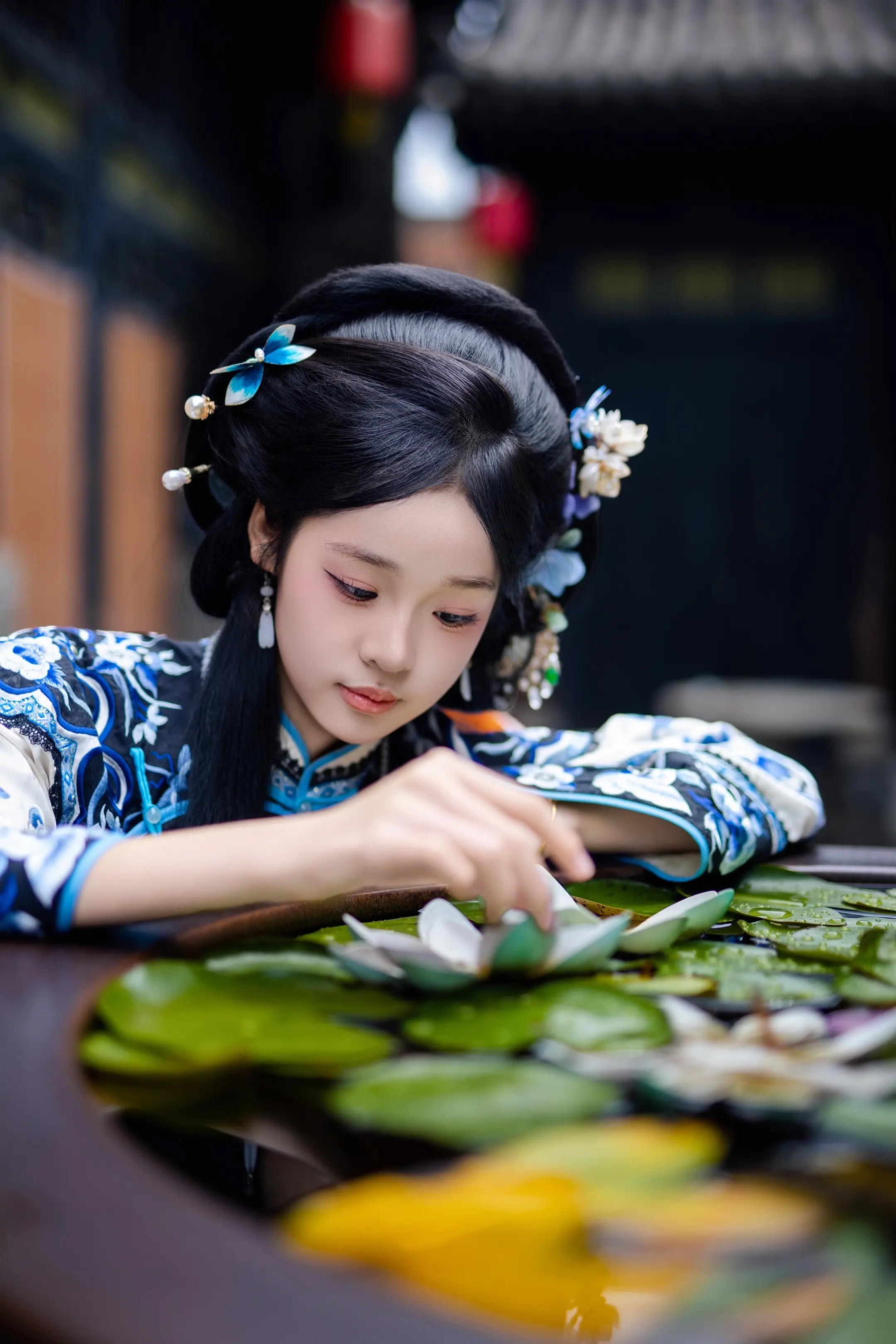 09年的女儿和84年的我🥰🥰妮怎么拍都好看，这是我的青春啊，年轻真...