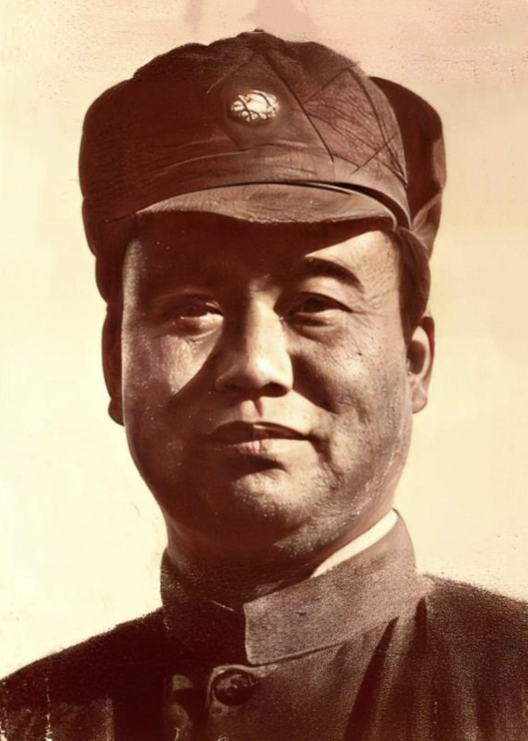 最矛盾的民国上将！抗日敢打硬仗，内战屡避锋芒，一生褒贬两极
 
刘汝明（1895