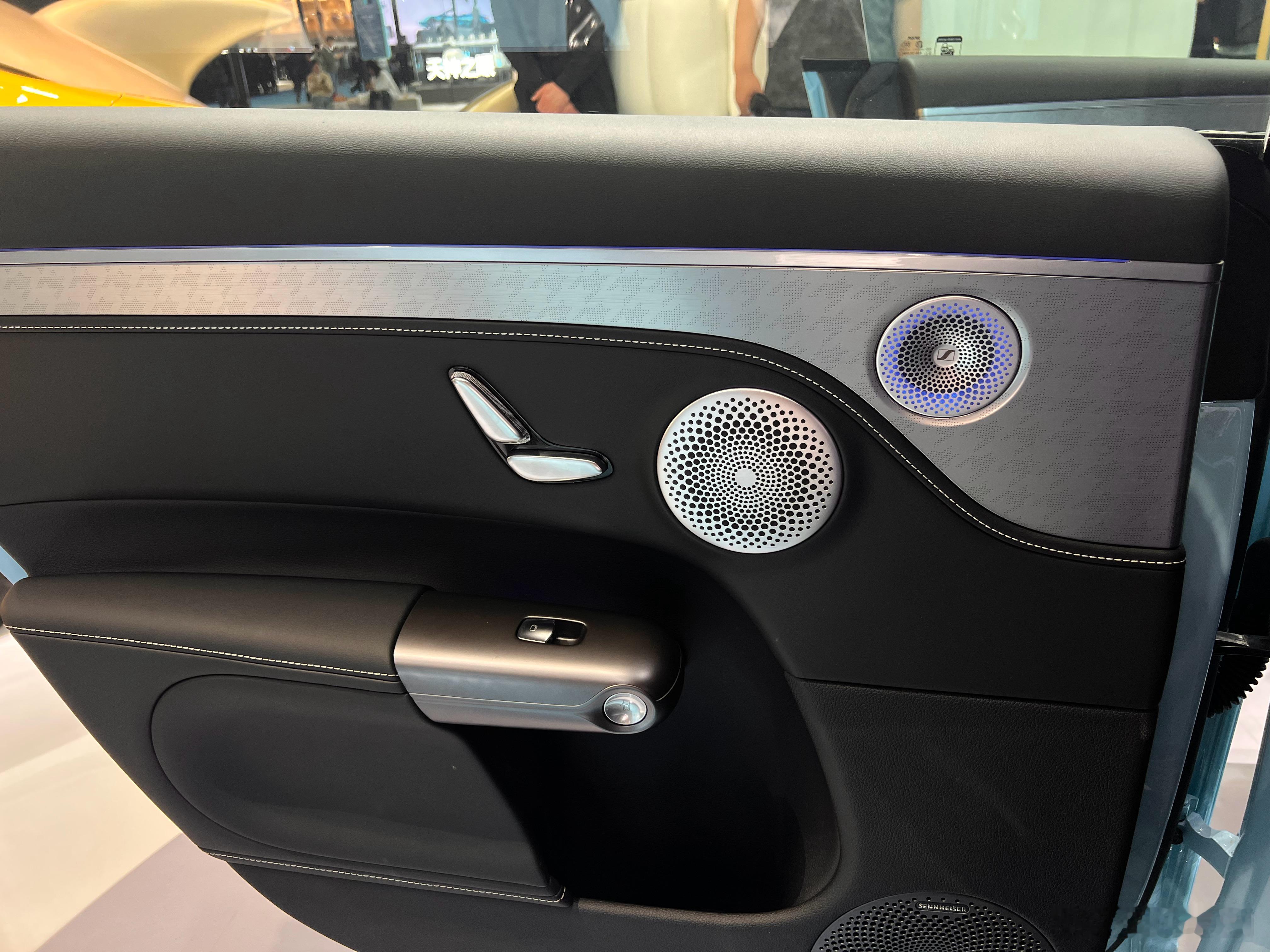 2026北京车展 这个Smart 6 感觉完成度还挺高的，空间比预计的大，吉利提