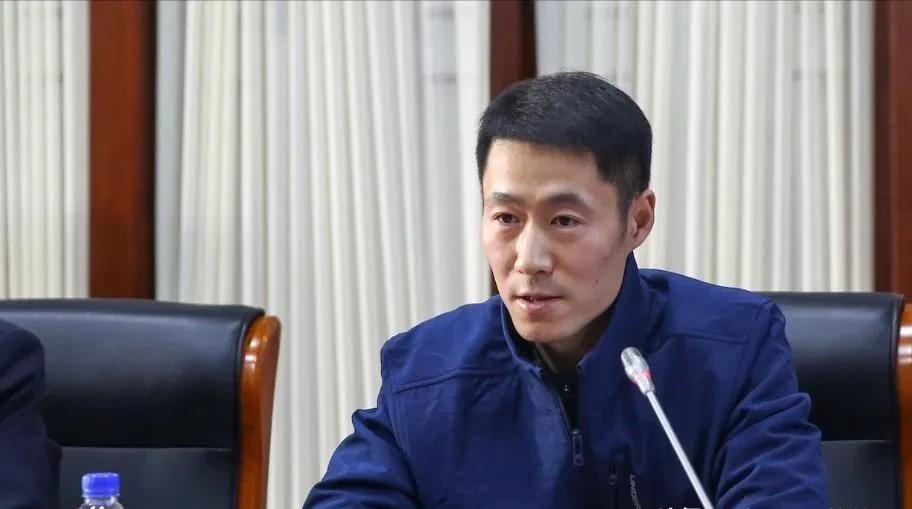 国乒还能稳到2028吗？

马龙樊振东之后，谁来扛旗？

王励勤上任，先拆“一人