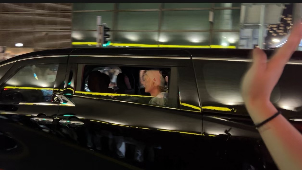 笑的好甜的鹿鹿圆圆拍的鹿晗​​​