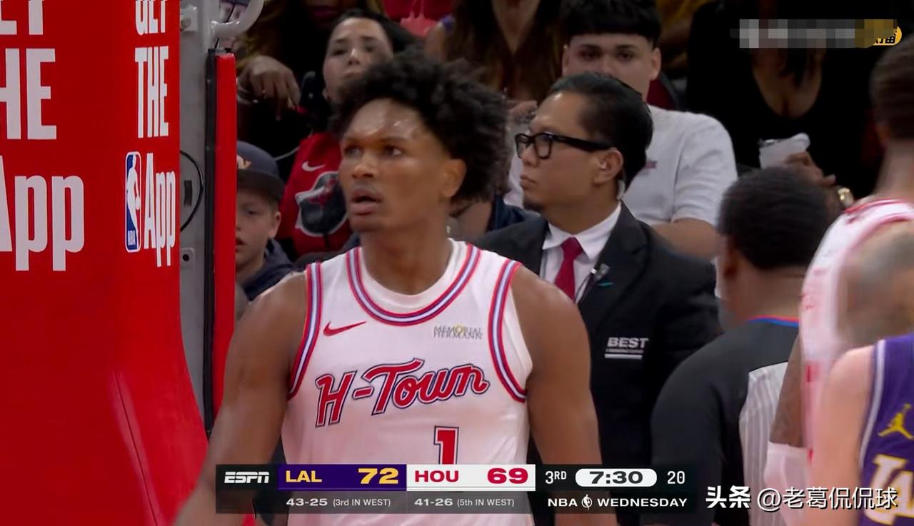 火箭球星阿门-汤普森真是太屈才了！尽管今天火箭在主场以116：124不敌湖人，但