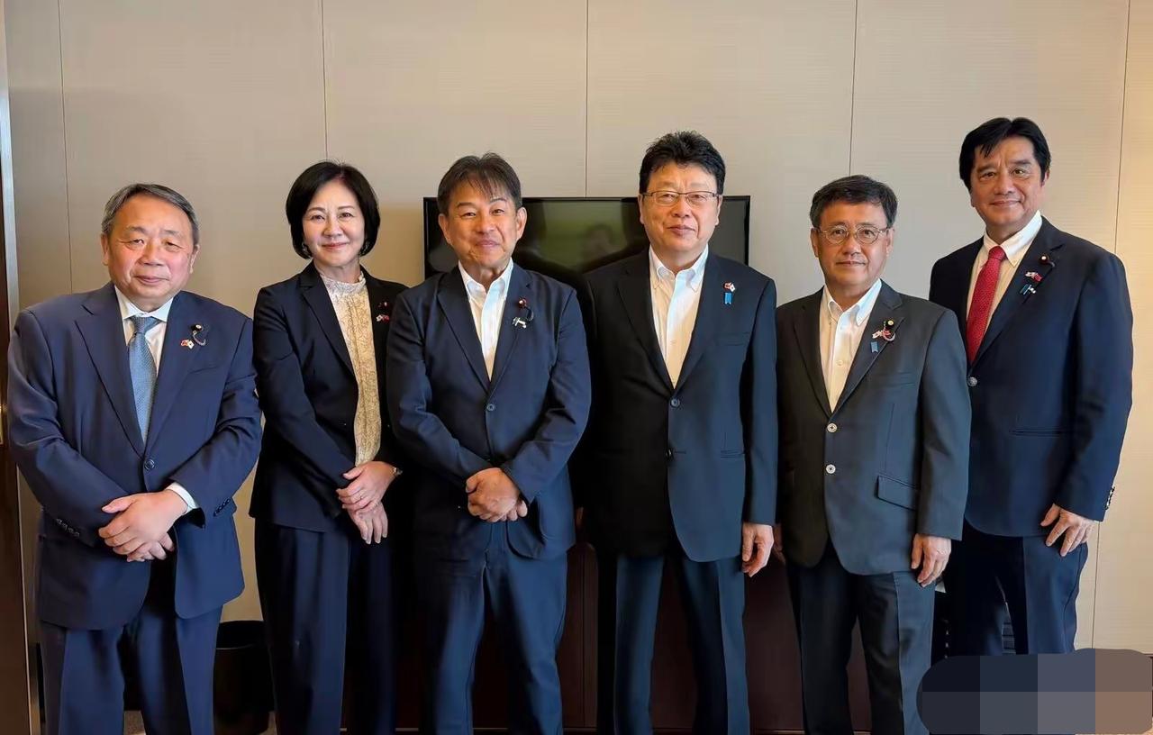 石平伙同日本议员组团窜犯台湾，行事态度十分张狂，石平更是公然挑衅称：“我们都认为