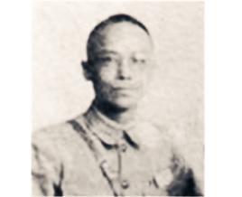 罗策群（1893—1937），字宇澄，广东兴宁人，保定军校第六期毕业。抗战爆发后