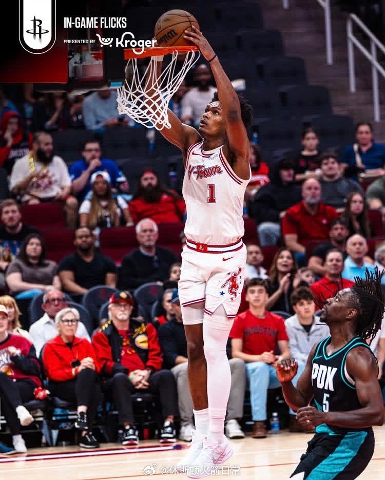 在过去的10场比赛中，阿门·汤普森的平均数据为：🏀 21.6分🏀 9个篮板?