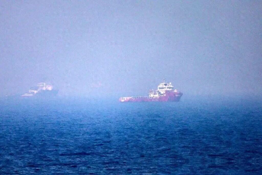 美国想靠封锁海峡：中国缺油，肯定低头！中国：谢谢提醒，我改用电就行——可真正让华