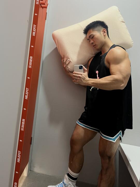 双开门专属！这款枕头让我睡得像个怪兽！