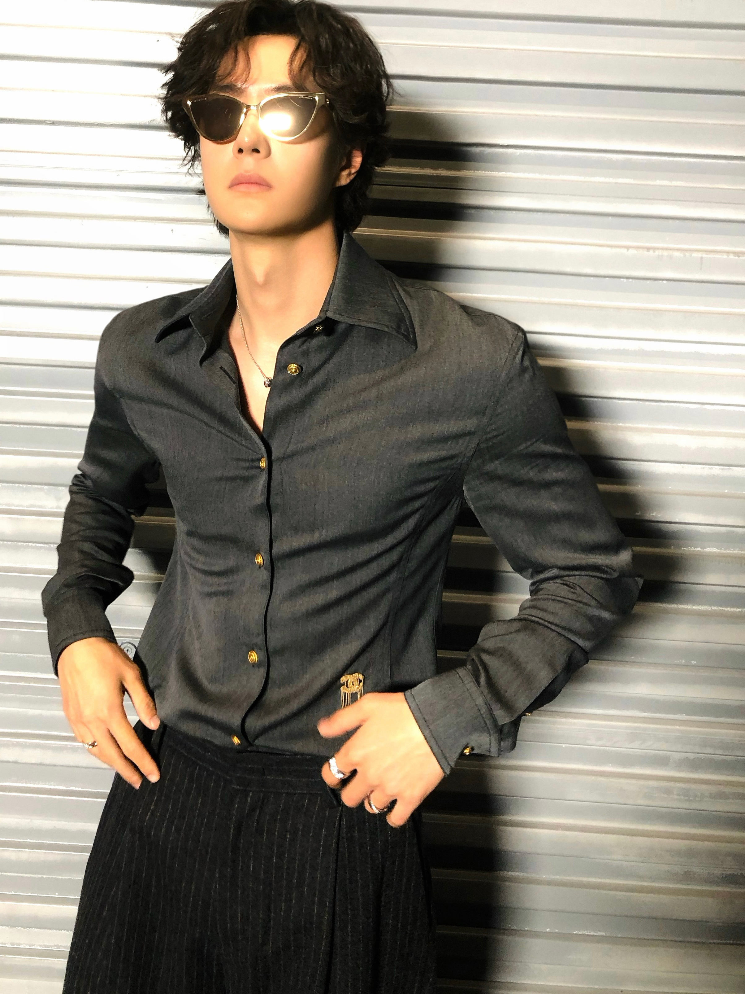温俊没有愧对大红稿吧 这波luke同款也是给博哥迅速安排上了。。。 ​​​