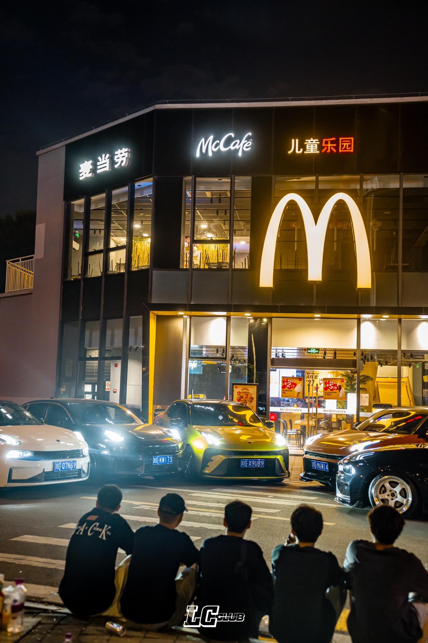 这个世上什么东西是永久的。