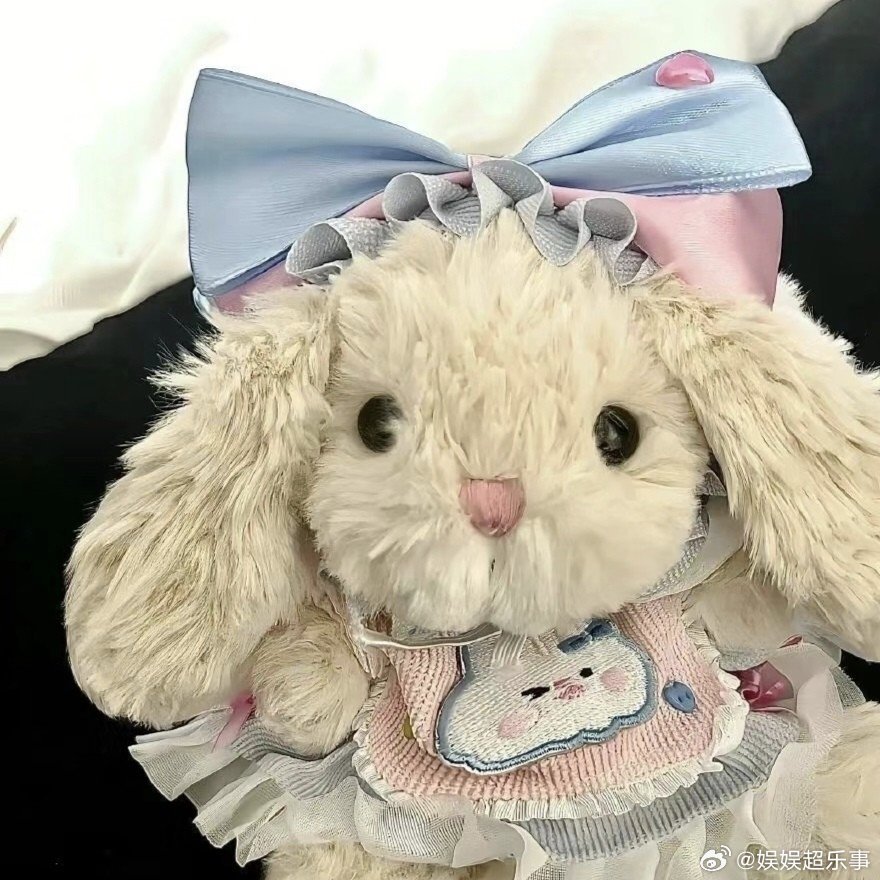 𝐖𝐞𝐂𝐡𝐚𝐭头像｜背景图𝐒𝐡𝐚𝐫𝐞 ｜ins风壁纸|ins