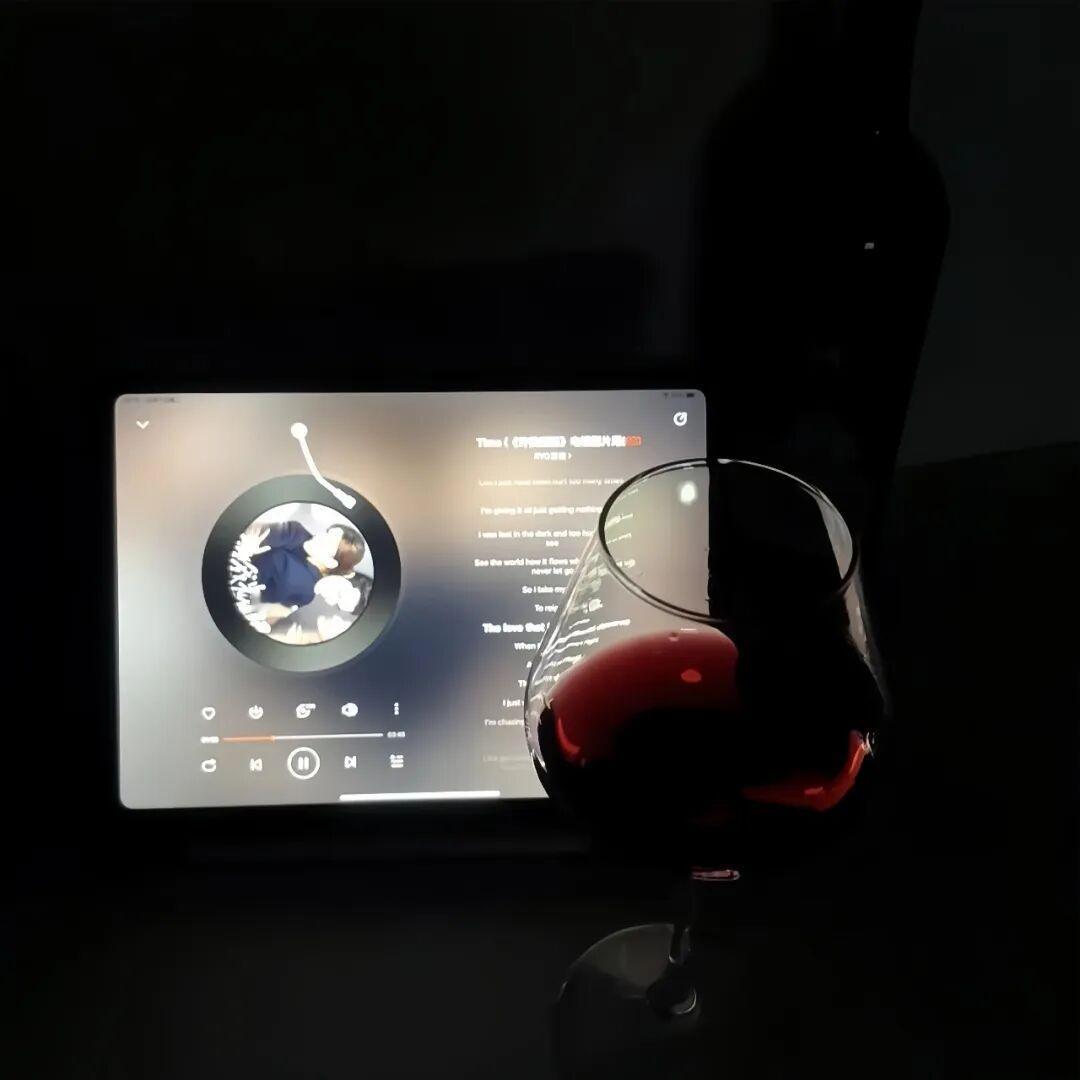 我不再等你的回应，也不再执着于结局。 