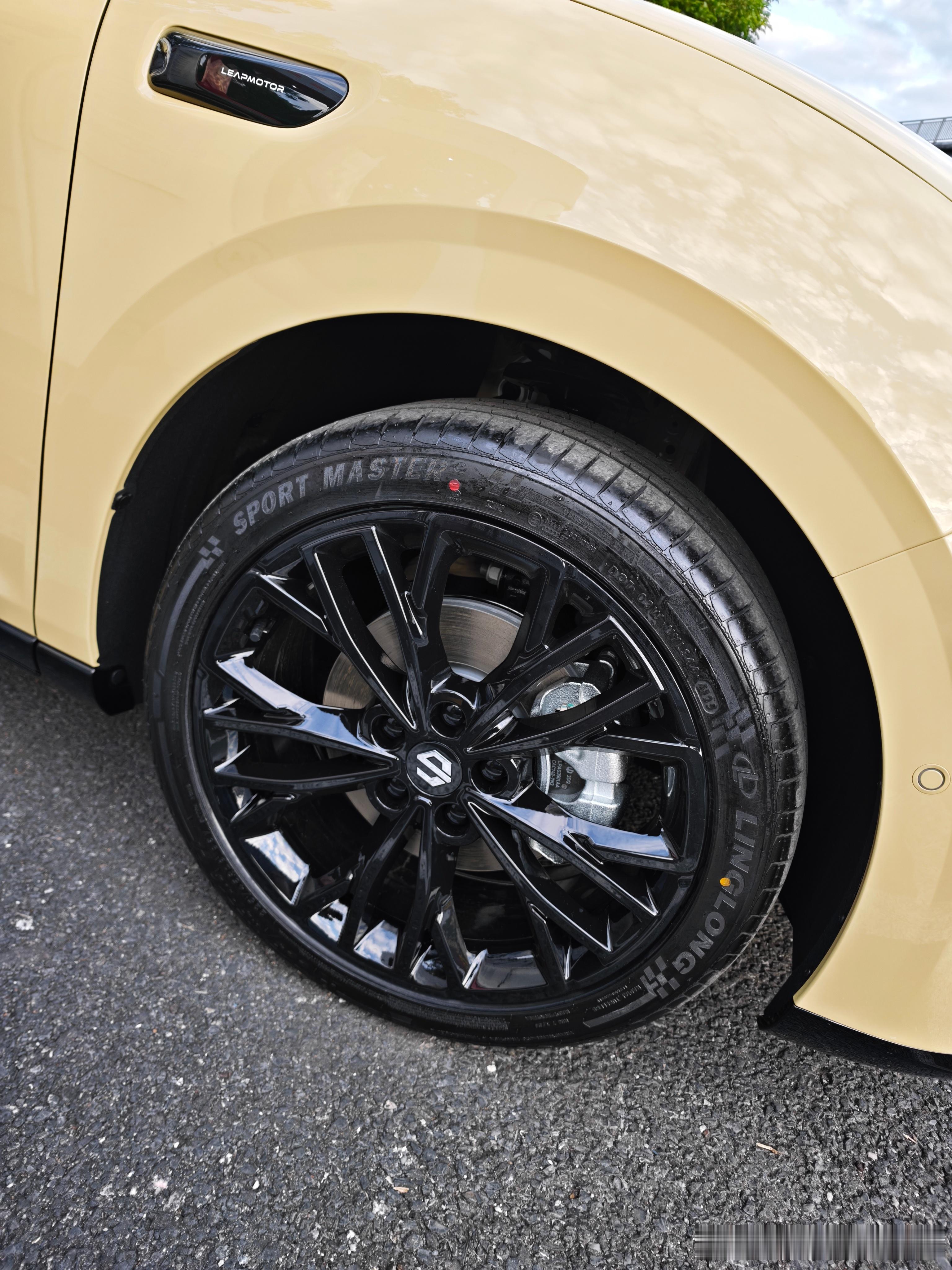 好看的轮毂果然心有灵犀