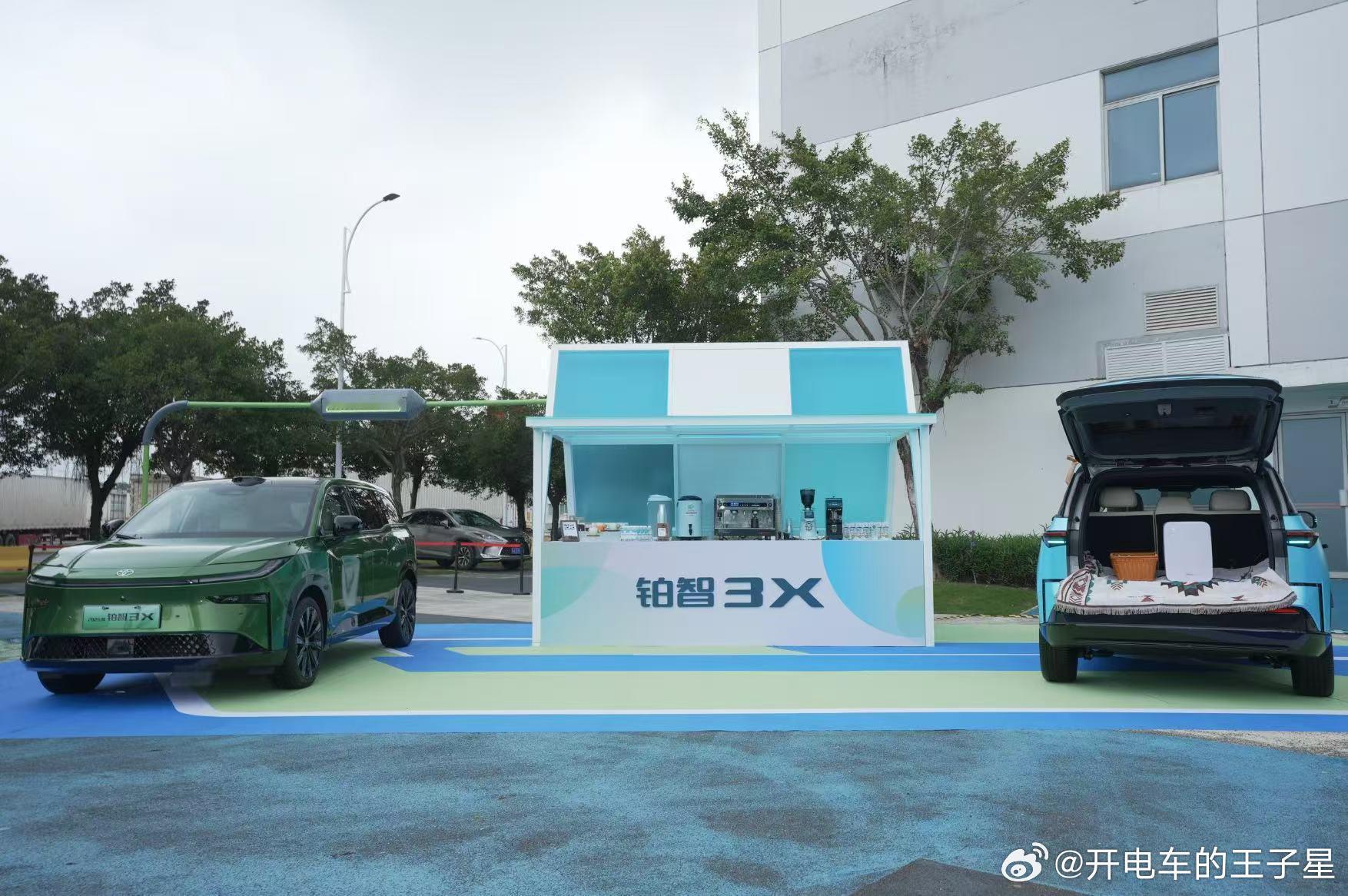 铂智3X完全不藏了把老子就是合资第一写在脸上了你们看KT 板， 摆在核心中间位置