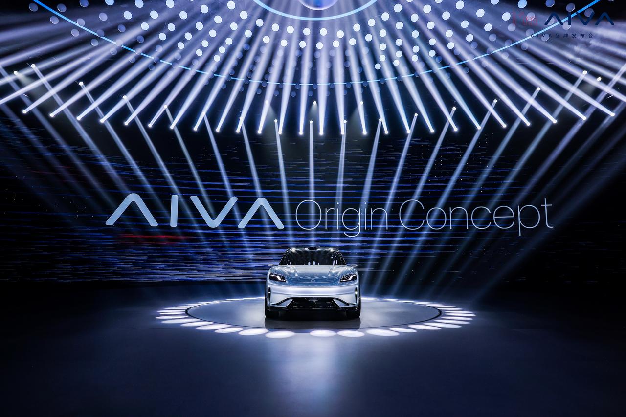 AI 造车新玩家入场！聊聊 AIVA 这场发布会
刚看完赛豆科技全新 AI 汽车